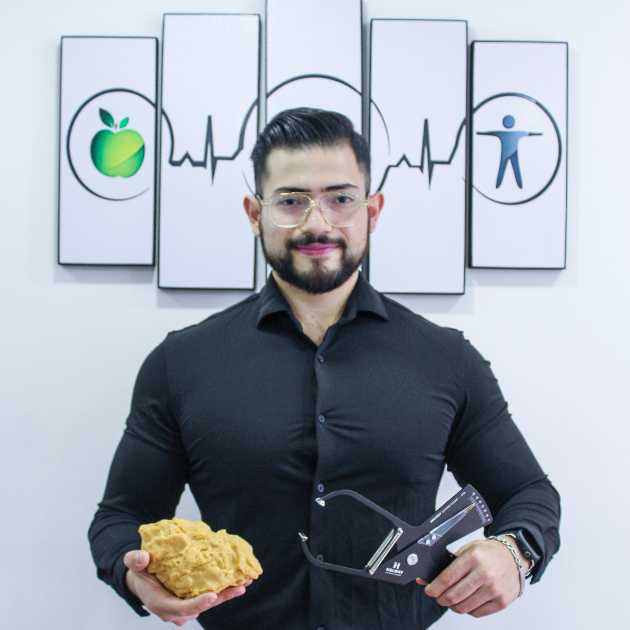 Lic. Carlos Pozos