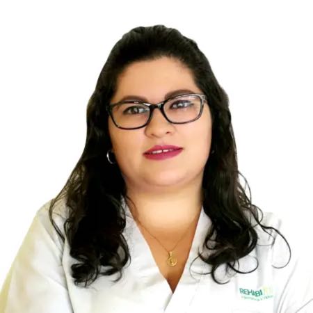 licda-andrea-molina