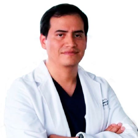 Dr. César Bravo Navarro